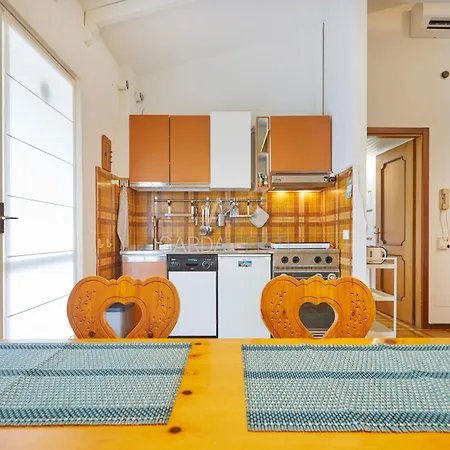 Bronzo - Relax Con Terrazza E Piscina A * Sirmione